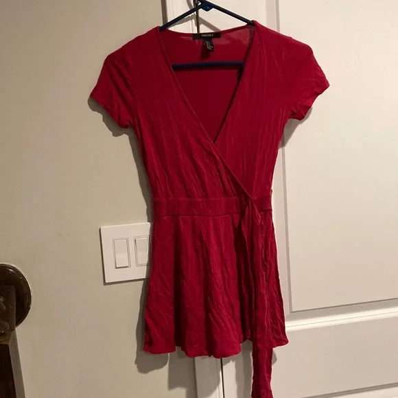 Forever 21 Magenta Blouse Size SMALL - Picture 1 of 8